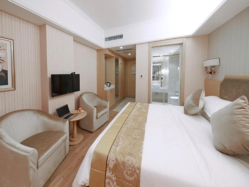 Vienna 3 Best Hotel Baise Zhongshan Road City Central Εξωτερικό φωτογραφία